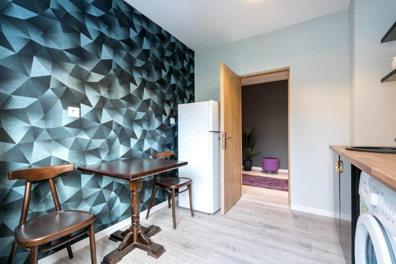 Felicity Apartment By The Park Букурещ Екстериор снимка